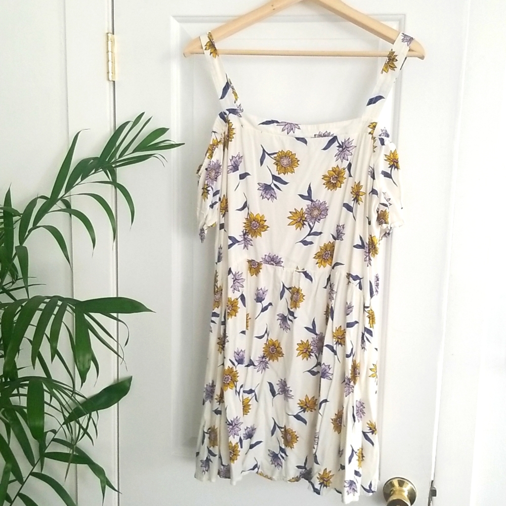 Old Navy Cold Shoulder Floral Dress
